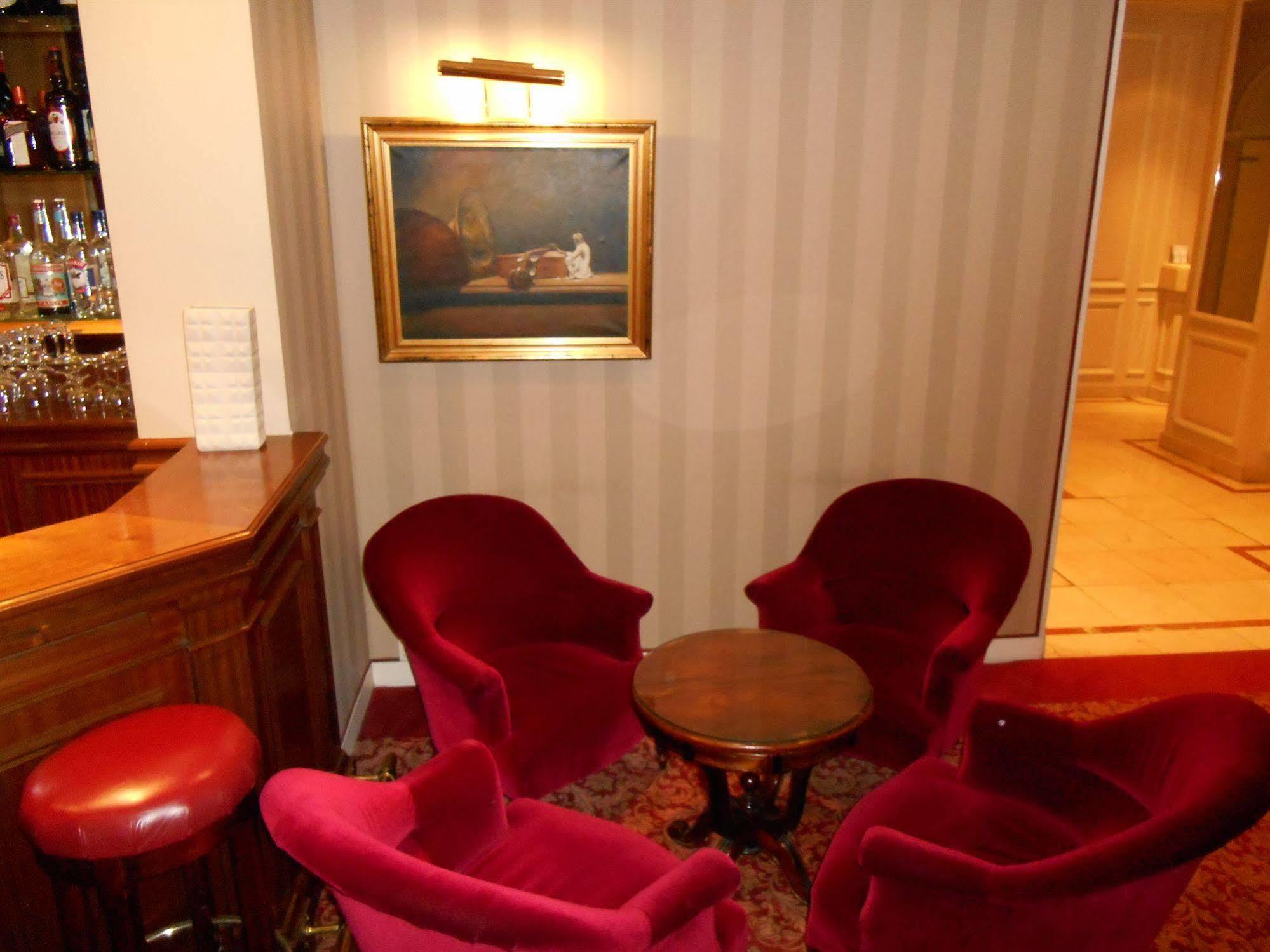 Hotel Serotel Lutece Párizs Kültér fotó